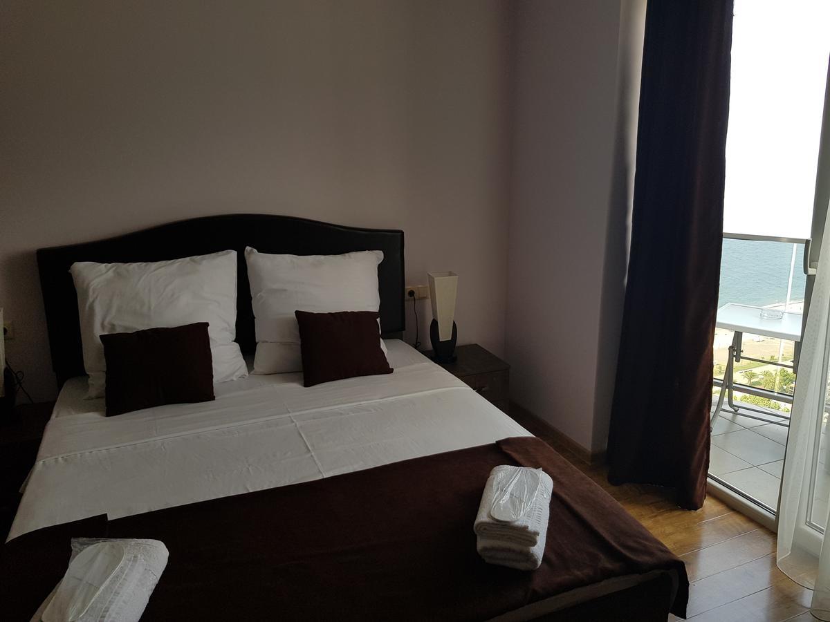 Viva Blue Batumi Aparthotel Kültér fotó
