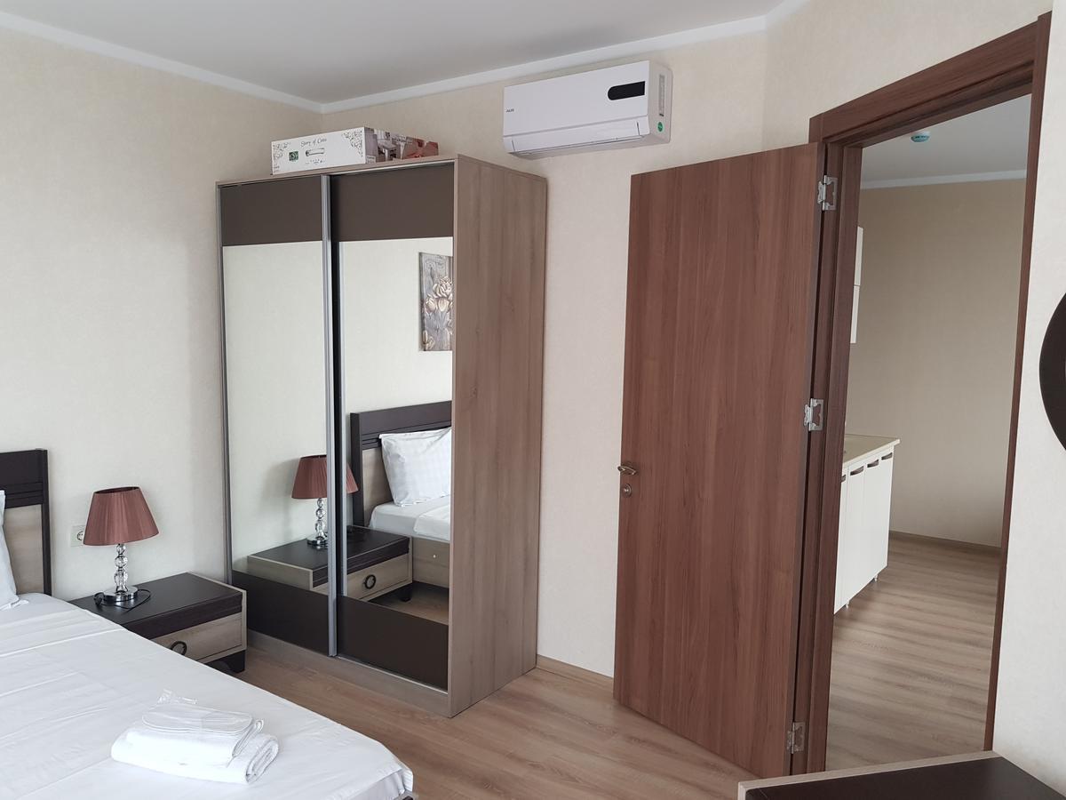 Viva Blue Batumi Aparthotel Kültér fotó