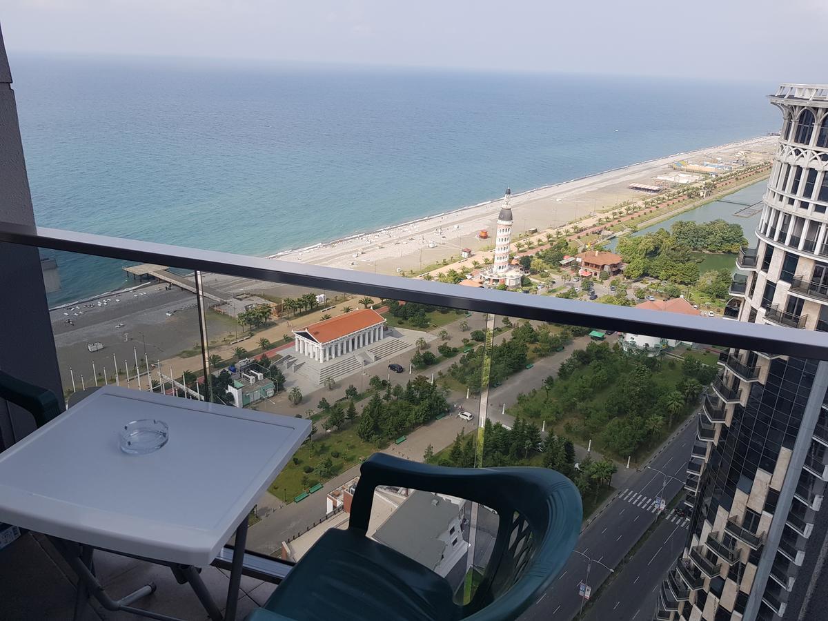 Viva Blue Batumi Aparthotel Kültér fotó