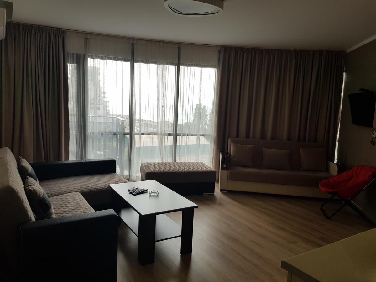 Viva Blue Batumi Aparthotel Kültér fotó